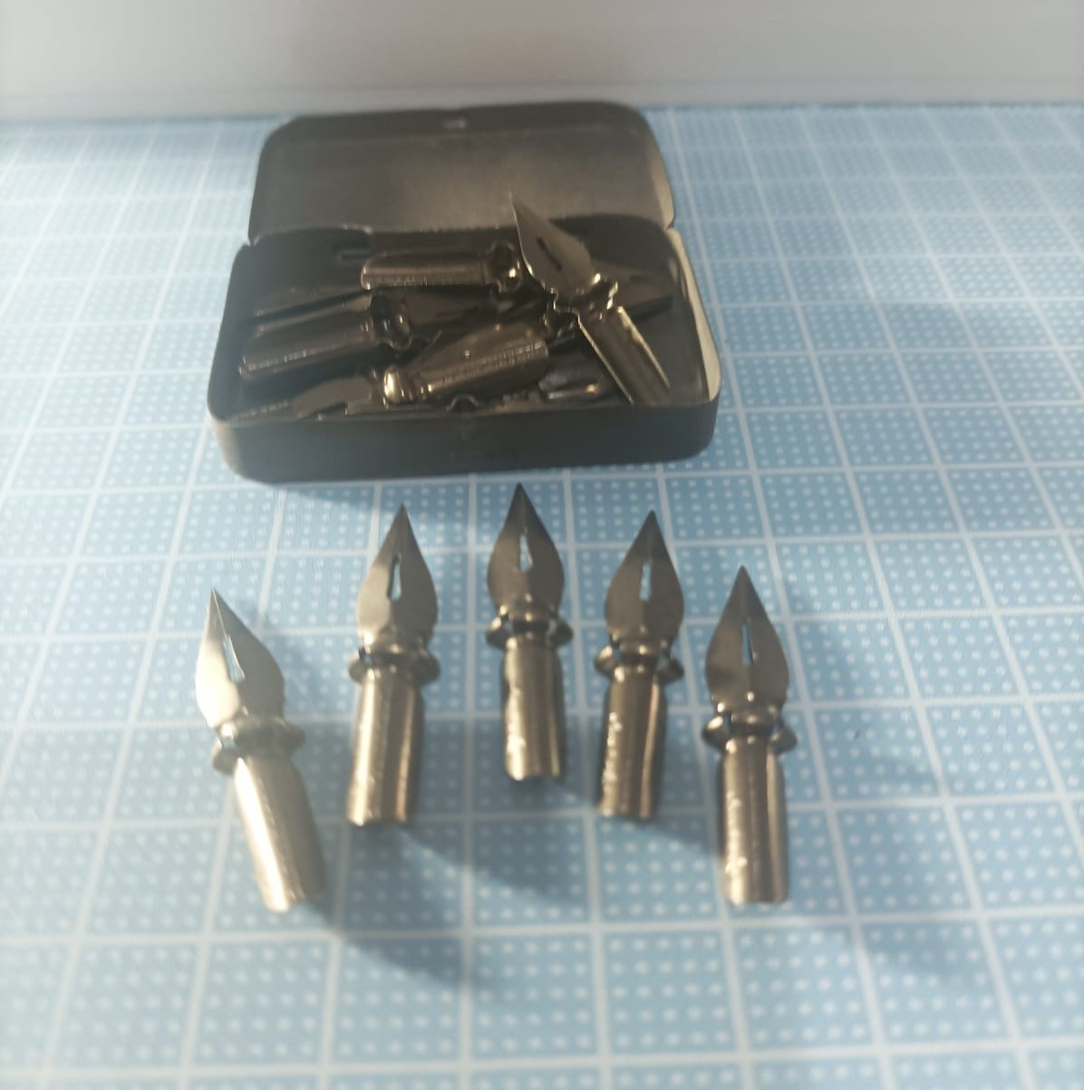 A PENA DE SUA CANETA TEM UMA ENORME IMPORTÂNCIA.
